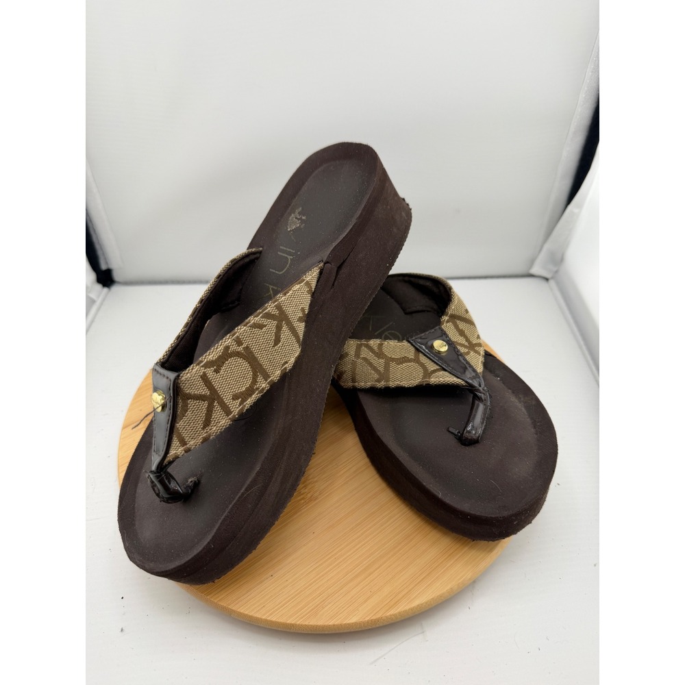 Calvin Klein Womens Brown Monogram Platform Flip Flops Wedge Sandals Size 9 M